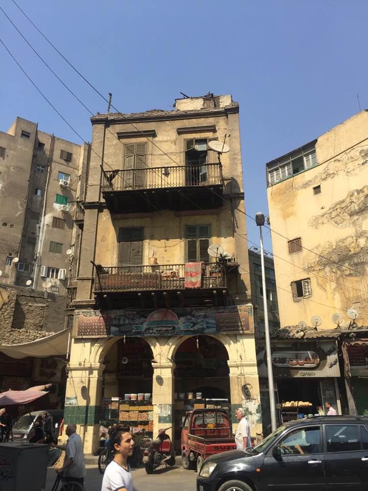 حي الأزبكية.. 523 عاما من التاريخ يتحول إلى «خرابة»