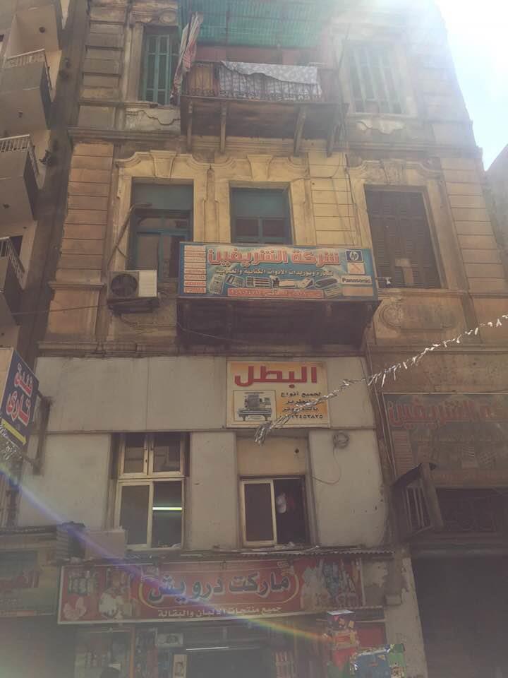 حي الأزبكية.. 523 عاما من التاريخ يتحول إلى «خرابة»