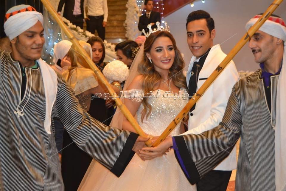 الليثي وطارق الشيخ يحيان زفاف «مصطفى وبسنت»