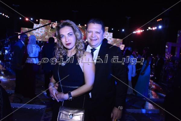عمرو دياب ورامي عياش يشعلان زفاف «وليد ونورهان»