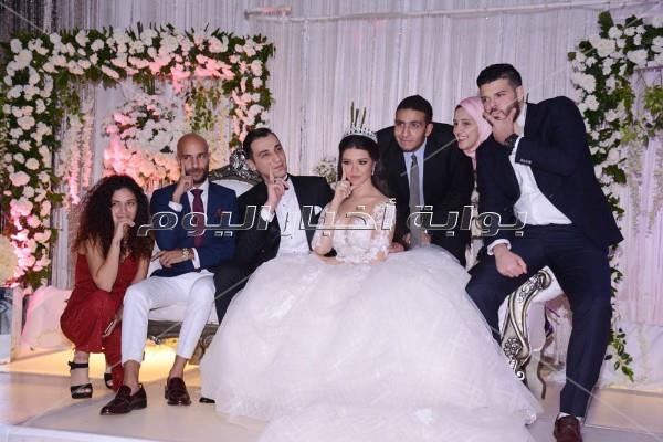 علي ربيع وخالد جلال وأبو زيد في زفاف «مصطفى وميادة»