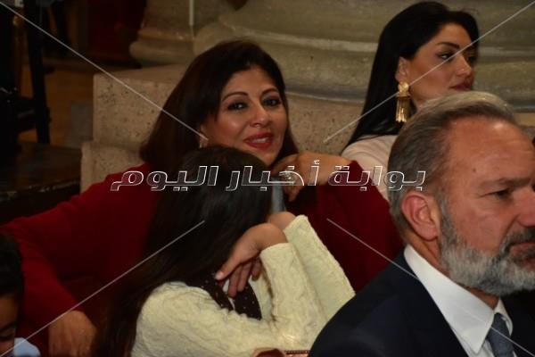 إلهام شاهين ونور ولقاء الخميسي يحتفلون بـ«الكريسماس» في سان جوزيف
