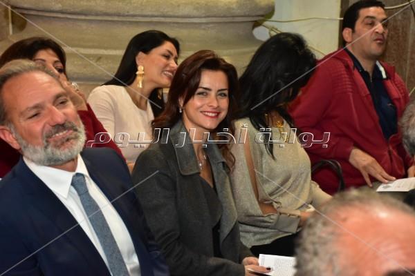 إلهام شاهين ونور ولقاء الخميسي يحتفلون بـ«الكريسماس» في سان جوزيف