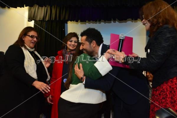 «ناعوت» تُكرم عمرو سعد بنادي «الشرق الأدني»