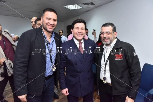 «ديو» هاني شاكر ووائل جاسر على مسرح «المجاز» بالإمارات