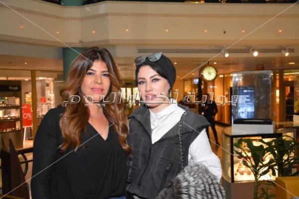 «شهيرة وسهير رمزي» لأول مرة بدون حجاب بمناسبة «عيد الحب»