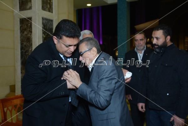 مصطفى قمر ونصر محروس في عزاء عاطف المناوي