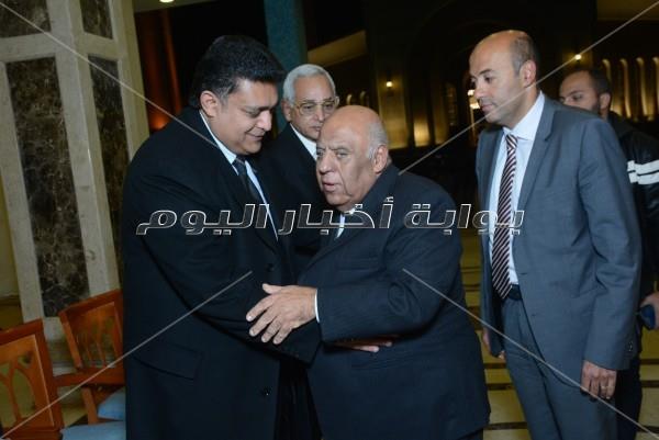 مصطفى قمر ونصر محروس في عزاء عاطف المناوي