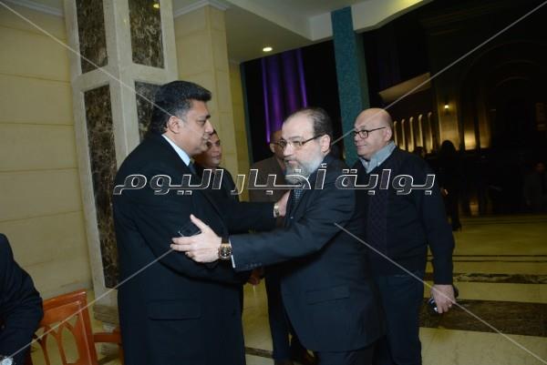 مصطفى قمر ونصر محروس في عزاء عاطف المناوي