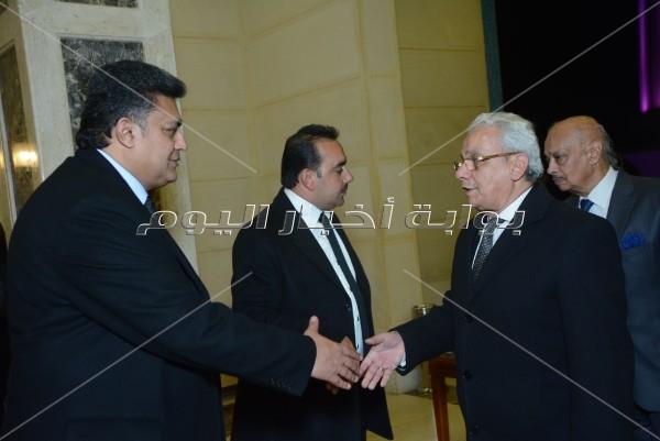 مصطفى قمر ونصر محروس في عزاء عاطف المناوي