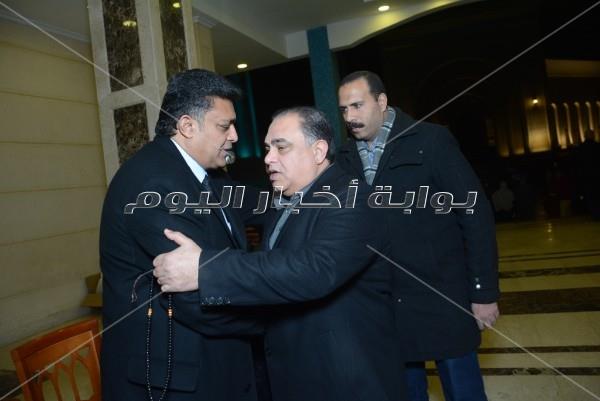 مصطفى قمر ونصر محروس في عزاء عاطف المناوي