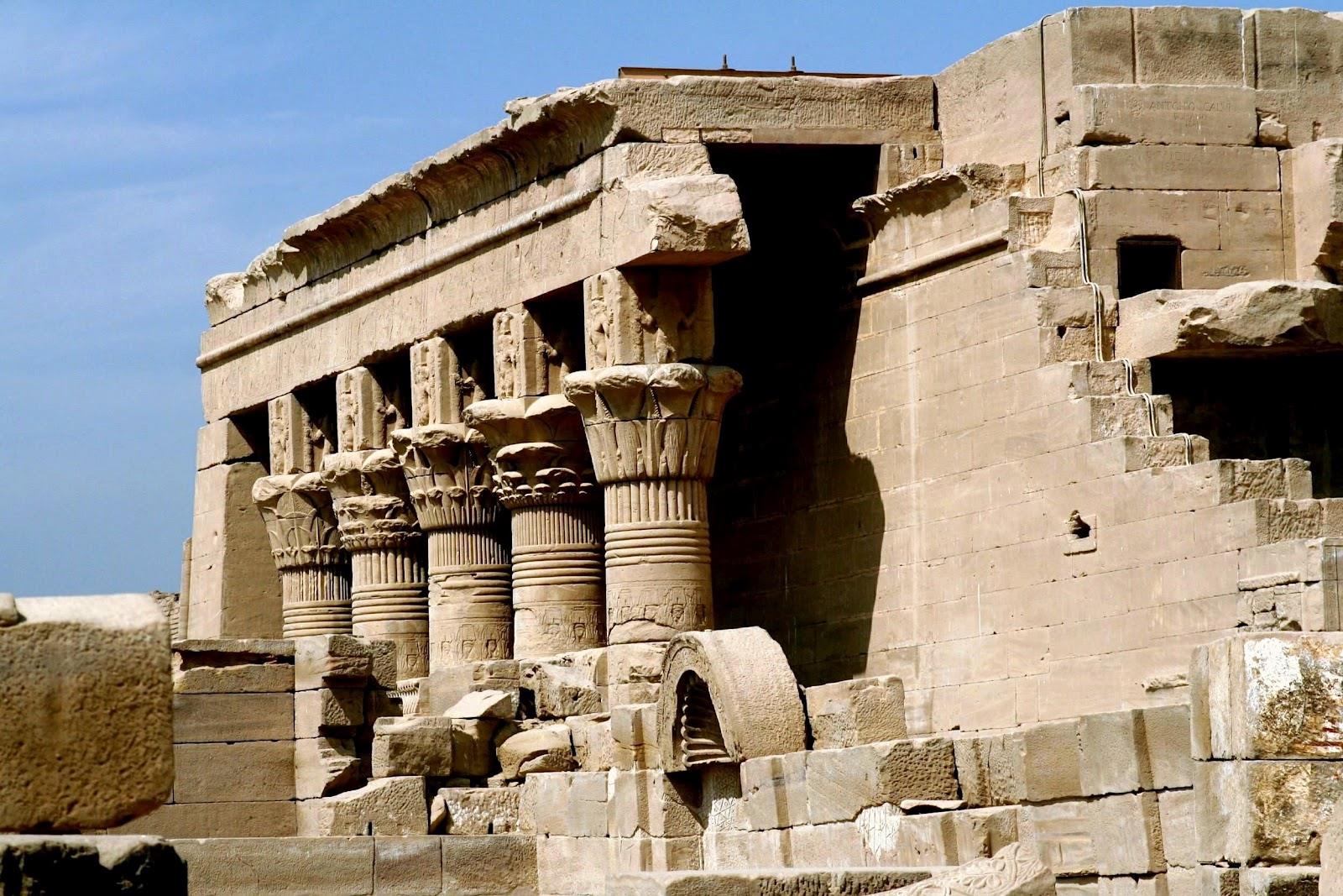 «معبد دندرة» 