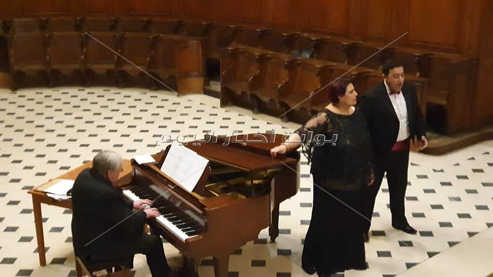 فرقة أوبرا القاهرة فى باريس