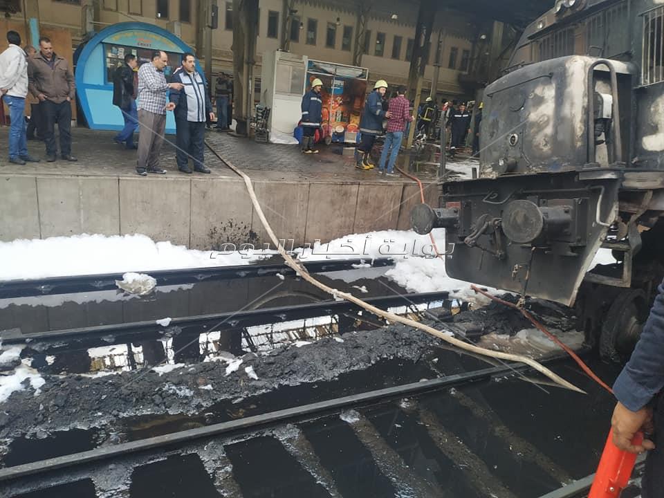 الصور الأولى لحريق جرار قطار محطة مصر بعد اخماده
