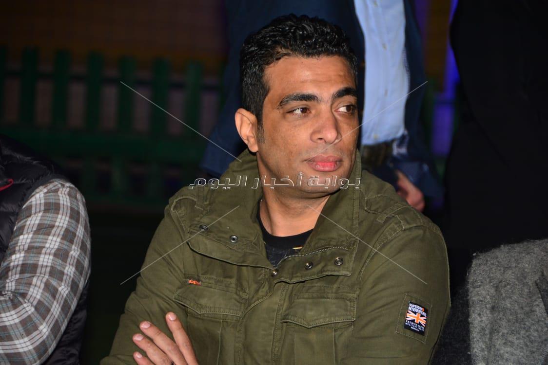 أحمد جمال يُغني بحفل «المدرسة البريطانية» بحضور وزيرة الهجرة والمشاهير