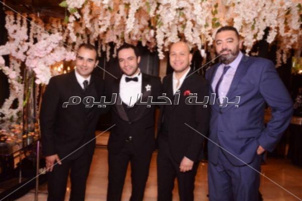 مصطفى حجاج يُشعل زفاف «بحري ودينا»