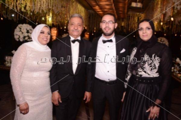 مصطفى حجاج يُشعل زفاف «بحري ودينا»