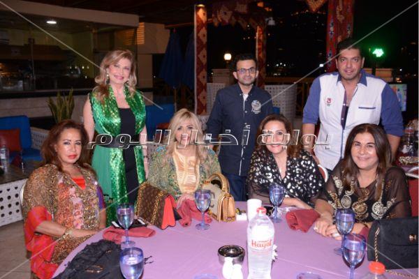  نجوم الرياضة والفن في سحور أماني عبده