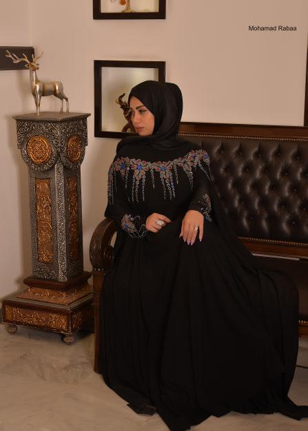 فساتين زفاف وسهرة من ساحل سوريا