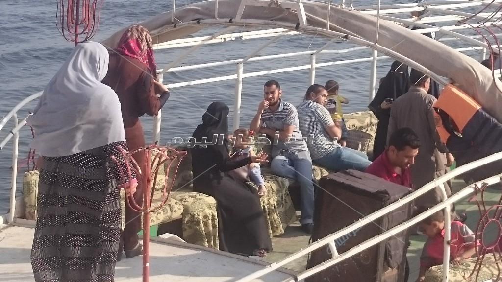 الغرباوية يستكملون فرحتهم باستقبال عيد الفطر لليوم الثانى