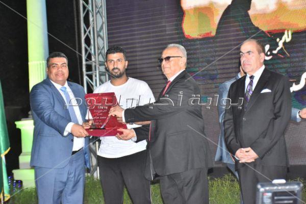 أبرزهم «السقا وعبد الغفور وصابرين».. «الوفد» يُكرم نجوم دراما رمضان