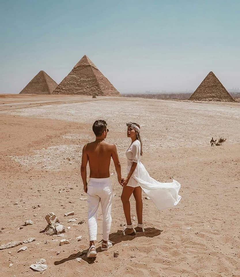 سائح و زوجته  يؤرخوا  زيارتهم لام الدنيا بأجمل  صور سياحية |صور 