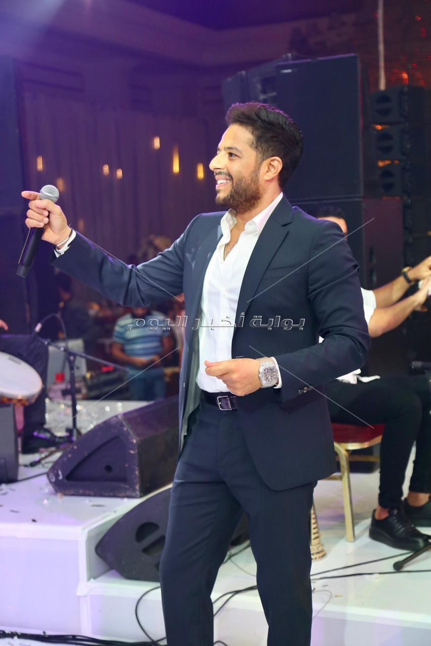 حماقي يتألق في زفاف «الأمين ونسمة»