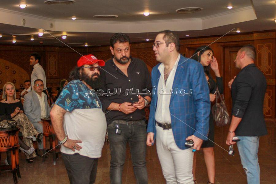 الفنان عمرو عبد العزيز يحتفل بعقد قران شقيقتة بحضور الفنانين