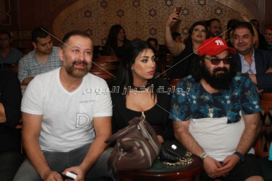 الفنان عمرو عبد العزيز يحتفل بعقد قران شقيقتة بحضور الفنانين