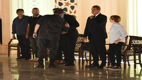 الهضبة ودينا الشربيني وإلهام شاهين ولطفي في عزاء والد حمادة إسماعيل