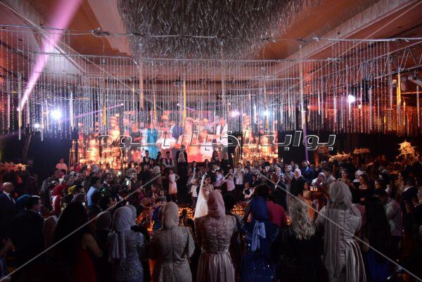 حكيم وشيبة والليثي وصافينار يُشعلون زفاف «جهاد ويسرا»