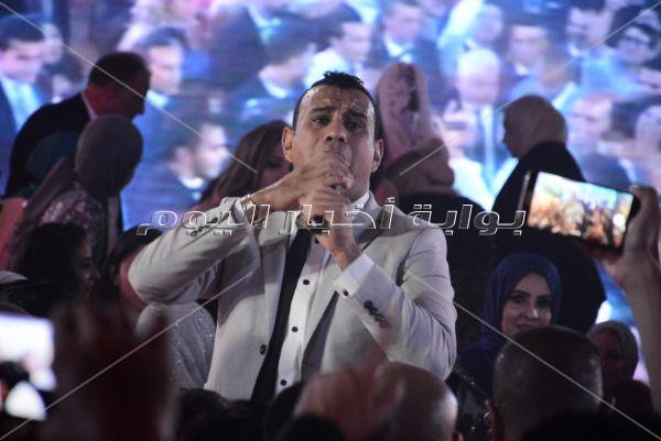 حكيم وشيبة والليثي وصافينار يُشعلون زفاف «جهاد ويسرا»