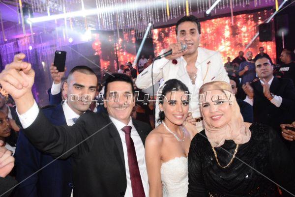 حكيم وشيبة والليثي وصافينار يُشعلون زفاف «جهاد ويسرا»