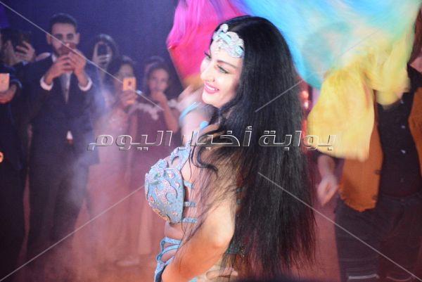حكيم وشيبة والليثي وصافينار يُشعلون زفاف «جهاد ويسرا»