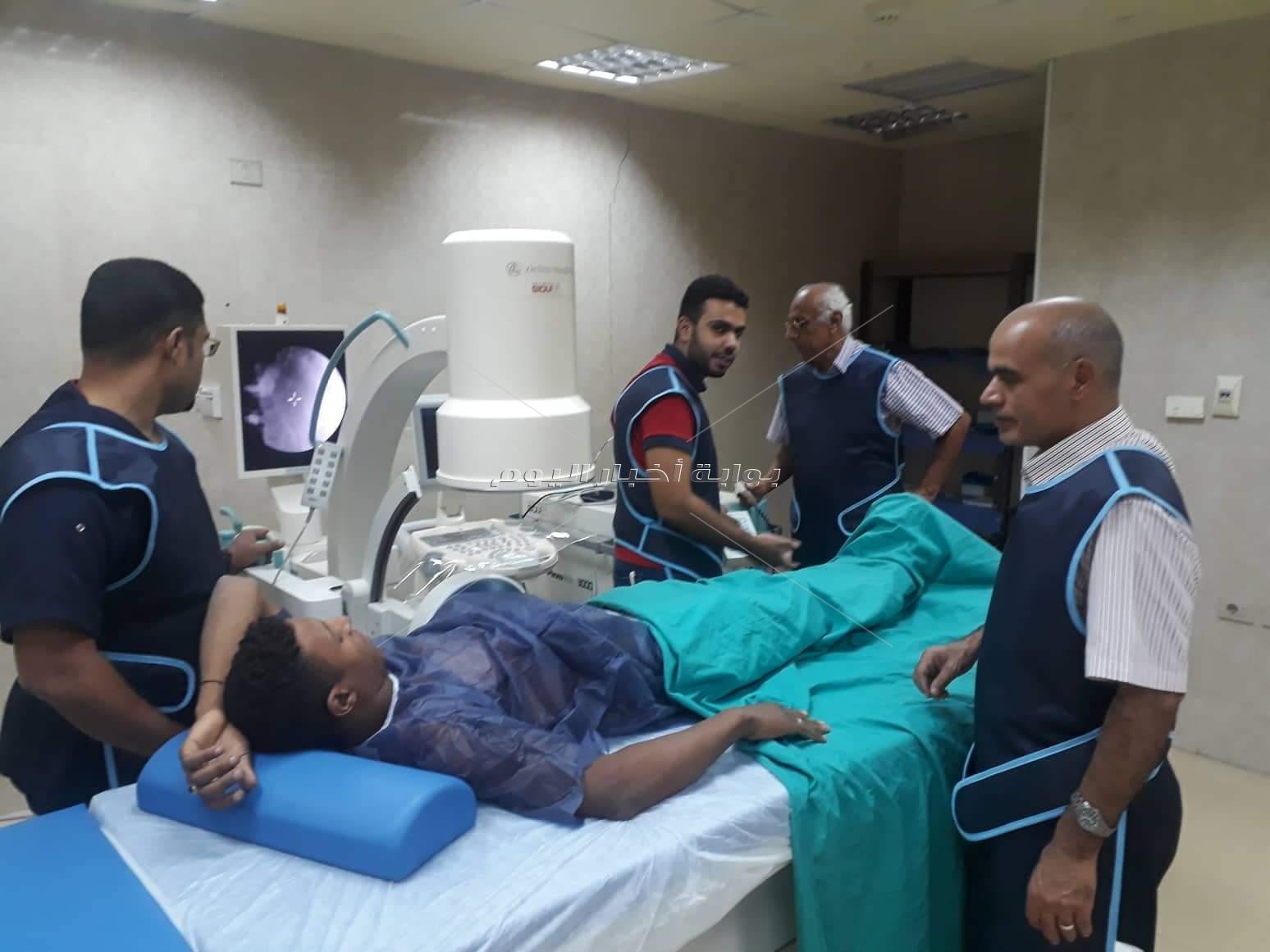 شفاء 26 مريضا بعد تفتيت وإزالة حصوات الكلي لديهم بمستشفي طور سيناء العام