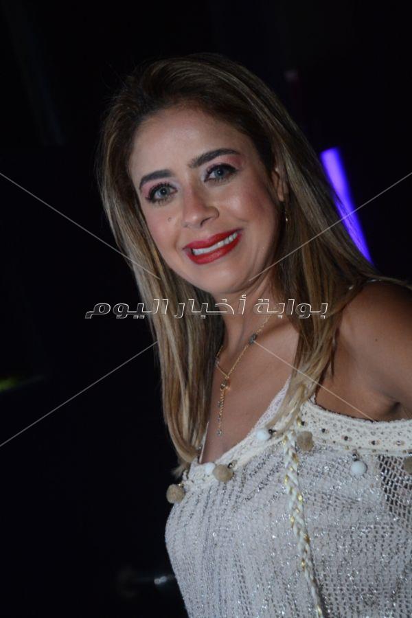 صوفينار وكاريكا وإيناس النجار في عيد ميلاد بشرى