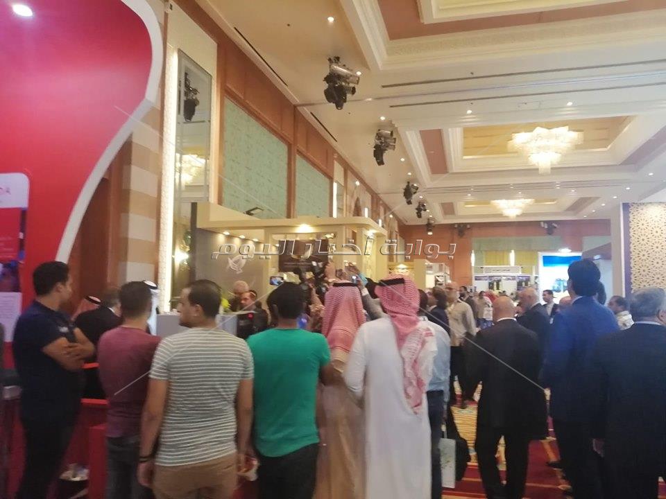 سفير السعودي بالقاهرة يتفقد ملتقى العمرة الدولي