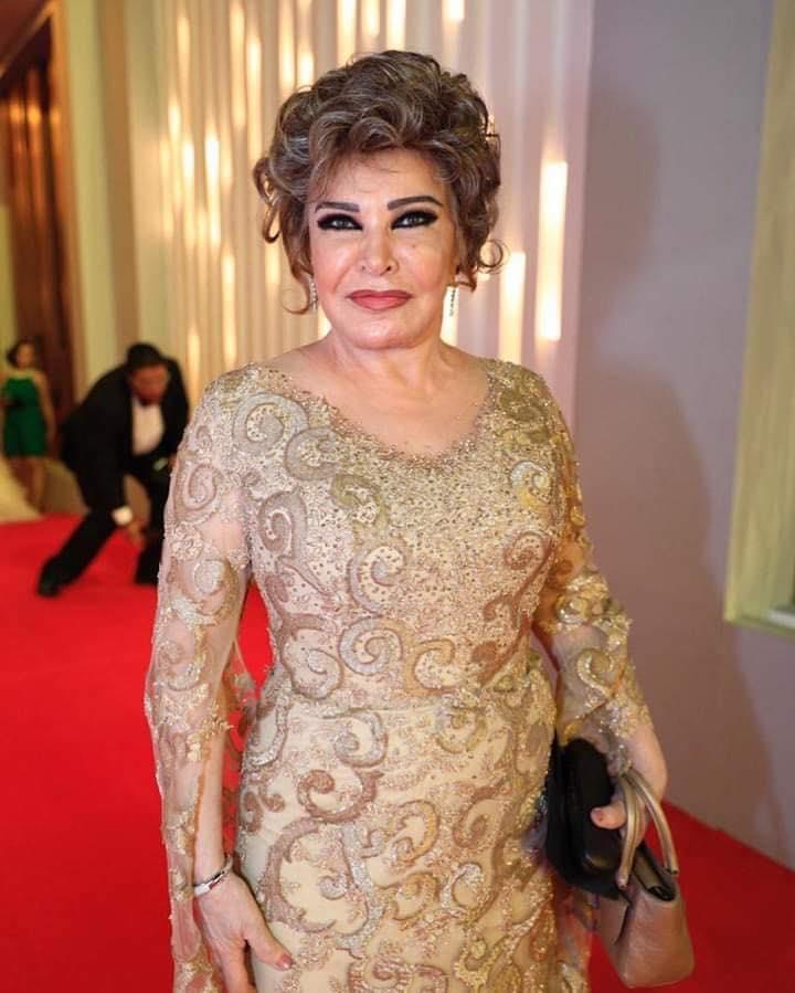مصممة أزياء: أزياء مهرجان الجونة 2019 مواكبة لموضة هذا العام