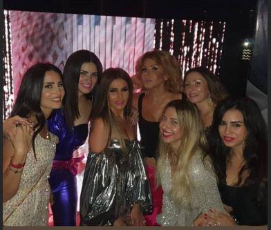 النجوم يحتفلون بعيد ميلاد عمرو دياب
