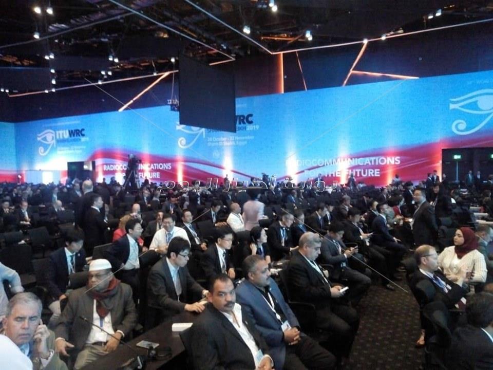 قاعة المؤتمرات بشرم الشيخ تستعد لاستقبال السيسي لافتتاح مؤتمر «الاتصالات الراديوية»