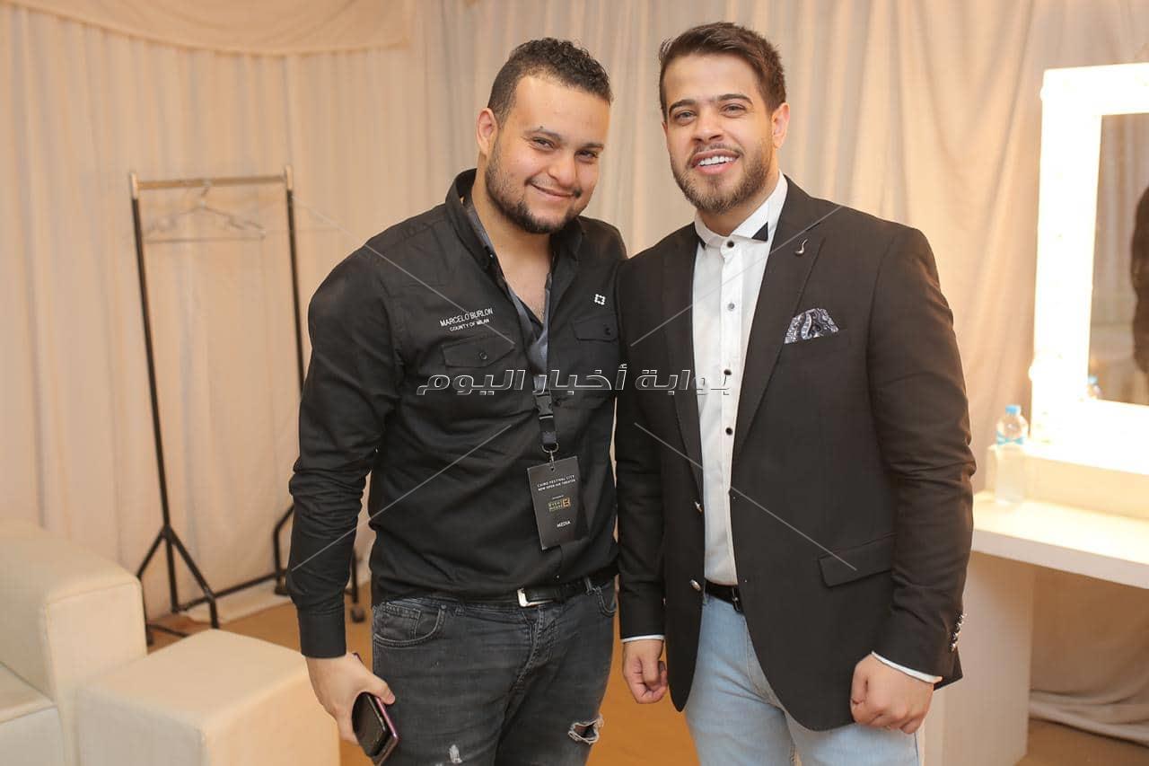 أدهم نابلسي يتألق على مسرح كايروفيستيفال.. والآلاف يرددون أغانيه