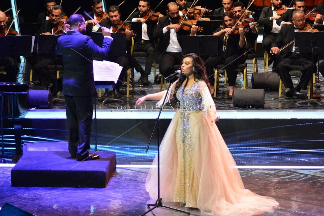 إطلالة ساحرة لمروة ناجي بحفل مهرجان الموسيقى العربية