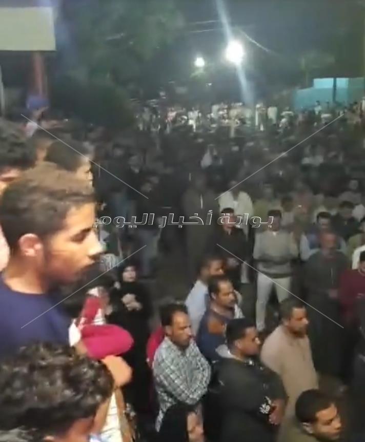 تشييع جثمان جثة الشاب الذي قفز من قطار اسكندرية