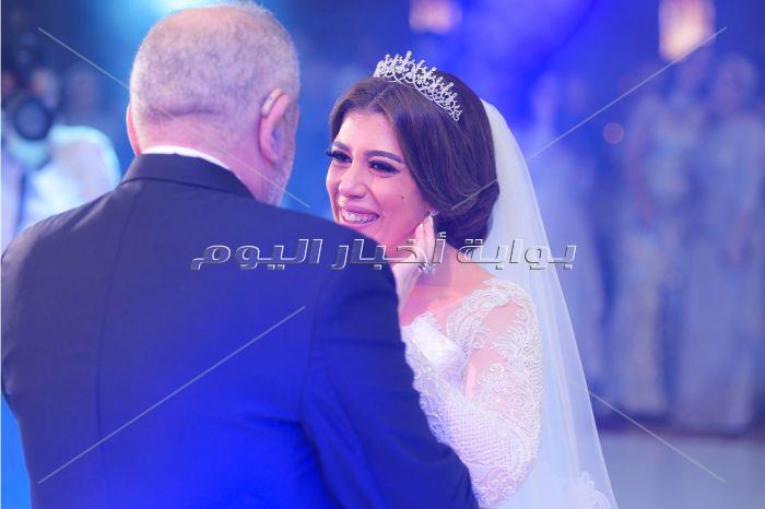 هشام عباس والليثي ودينا نجوم زفاف «محمود وزينب»