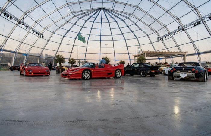 معرض الرياض للسيارات 