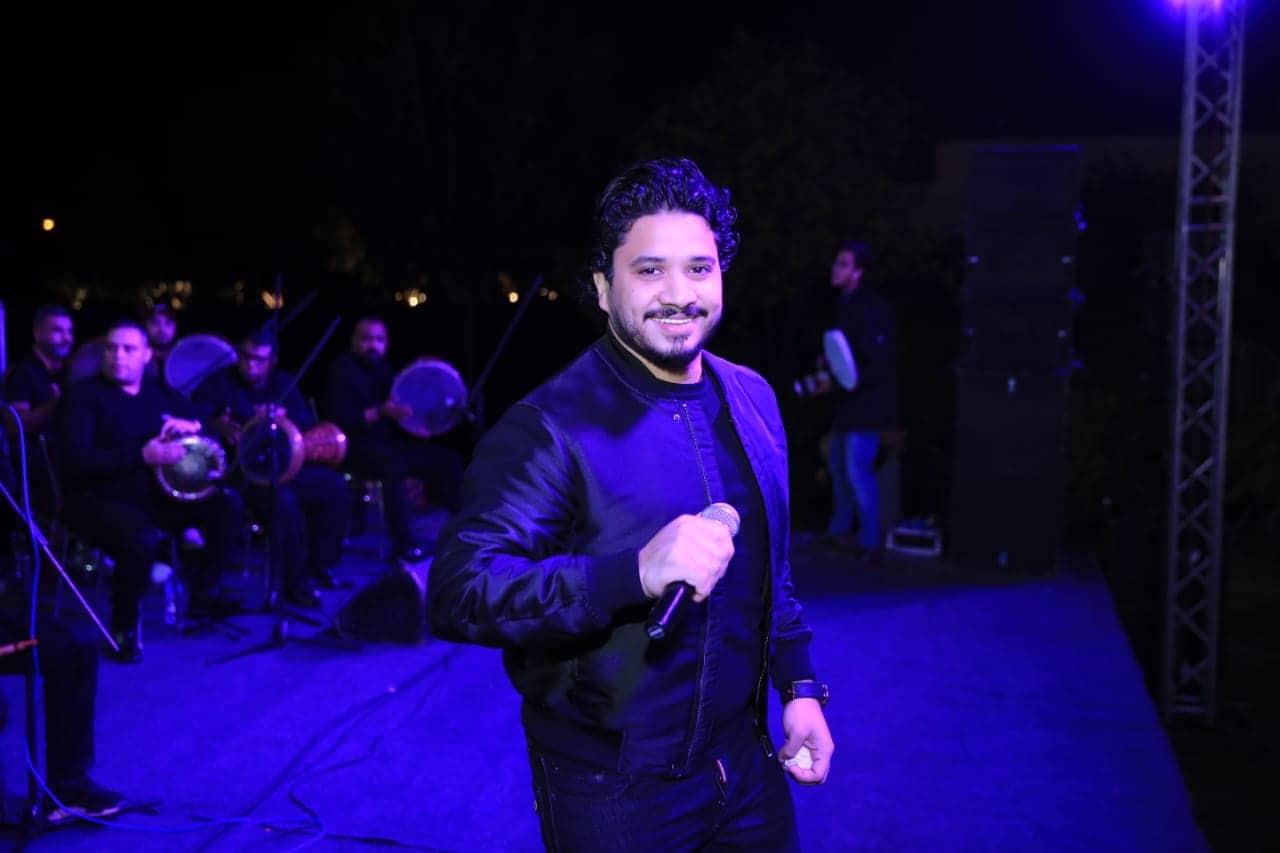  مصطفى حجاج يشعل حفل معرض الطفل