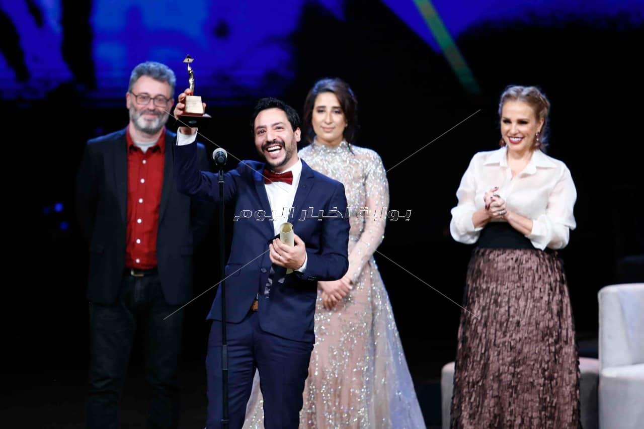الفيلم التونسي "بيك نعيش" يحصد 3 جوائز بمهرجان القاهرة السينمائي الدولي