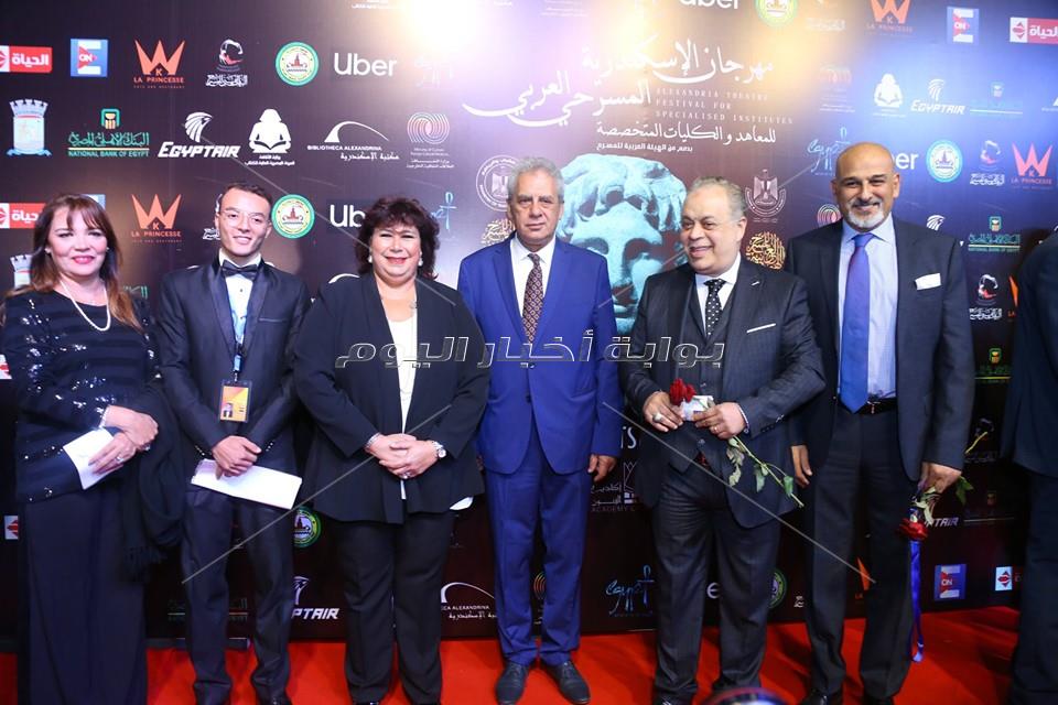 أجواء كرنفالية ولمسة وفاء في افتتاح مهرجان الإسكندرية للمسرح العربي