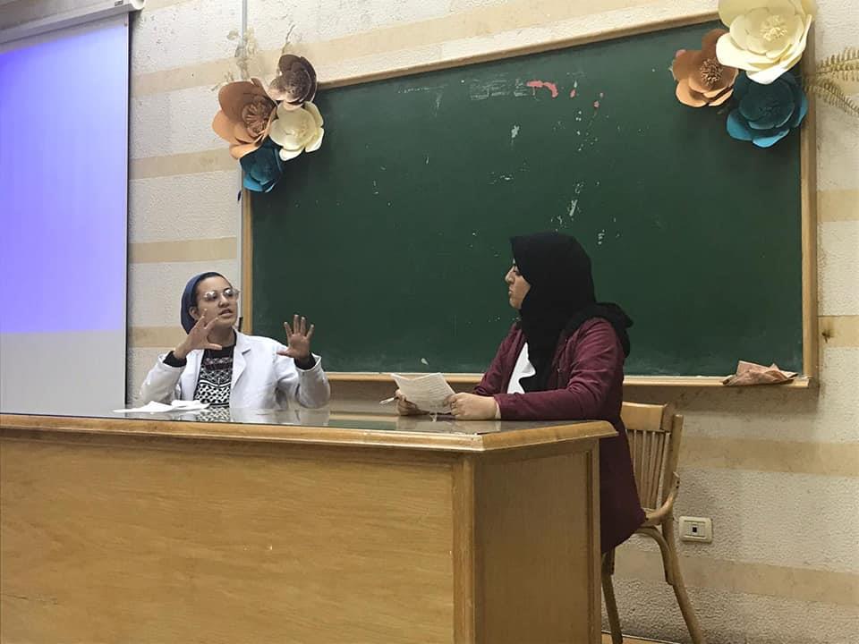 “يوم الكيمياء الحيوية للمواهب العلمية" بصيدلة عين شمس