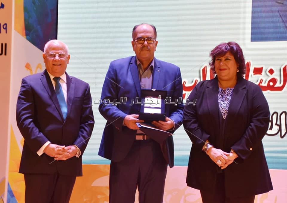 وزير الثقافة مع 350 من ادباء مصر فى بورسعيد